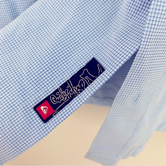 Quicksilver Light Blue Short-Sleeved Button-up Shirt - Picture 6 of 12